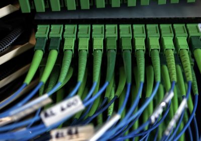 Fibra ottica, il paradosso italiano. Quando c’è, la gente non si abbona