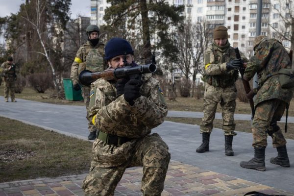 Trump e l’Ucraina, quanto contano gli aiuti Usa? E l’Europa può sopperire?