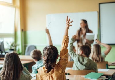 Schwa e asterischi nelle comunicazioni ufficiali, il ministero dell’Istruzione invita allo stop con una circolare