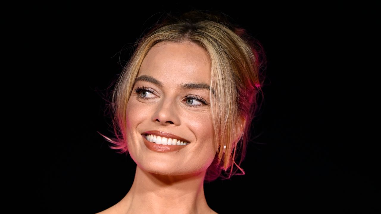 Cime Tempestose, le polemiche sul film con Margot Robbie si sono già scatenate
