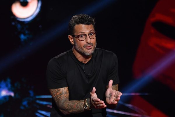 La memecoin di Corona bloccata dalla Consob. Ma qualcuno ci ha guadagnato, e molto