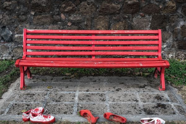 Vittime di femminicidio, il via libera del Senato al disegno di legge sulle spoglie mortali