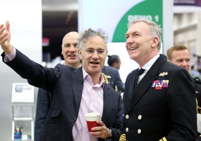 Palantir, il libro che comanda alla Silicon Valley di imbracciare le armi