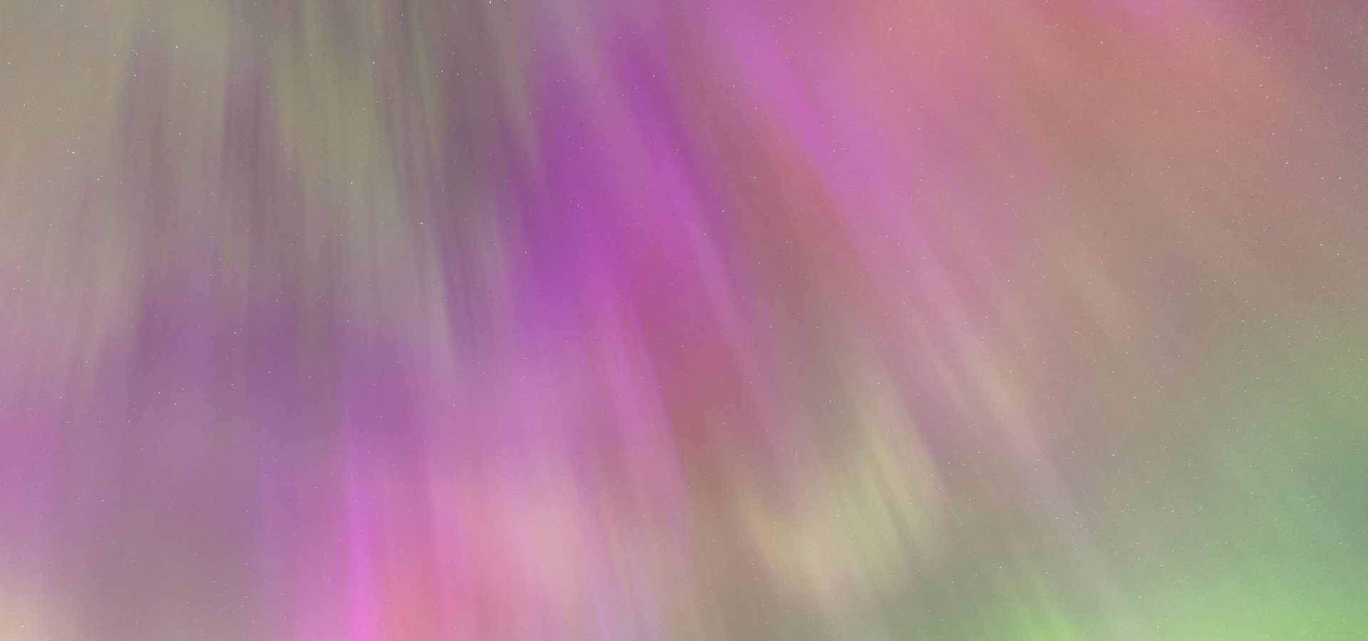 Le aurore boreali del Sistema solare, tra comete e pianeti