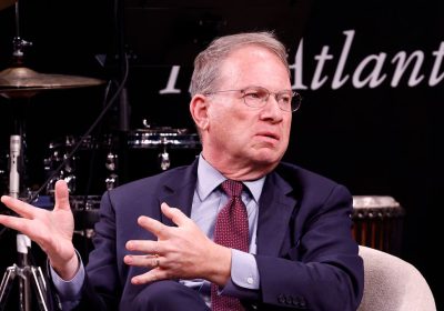 Signal, piani di guerra americani in Yemen condivisi per errore nella chat con un giornalista