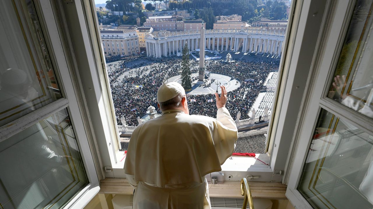 Perché Papa Francesco non si fa vedere?