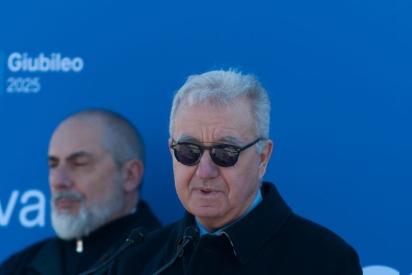Paragon, e allora chi ha spiato il direttore di Fanpage?