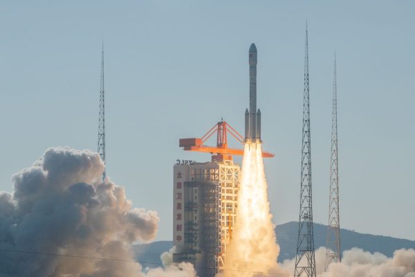 Internet satellitare, le aziende spaziali cinesi che vogliono fare concorrenza a Elon Musk