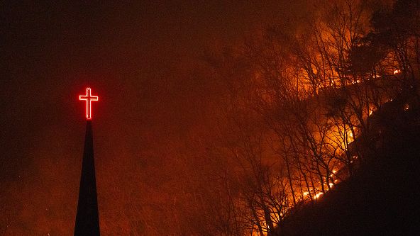 Un incendio in Corea del Sud sta devastando varie aree del paese