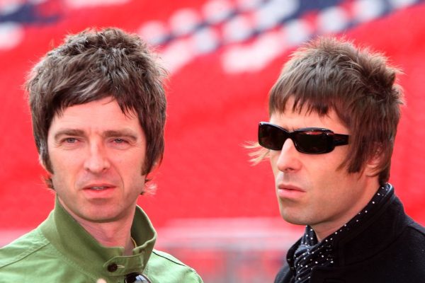 Reunion degli Oasis, il docufilm sul tour sarà firmato dal creatore di Peaky Blinders