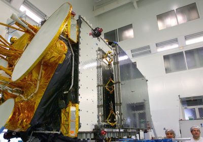 Eutelsat sfida Starlink. La corsa europea per sostituire Musk in Ucraina