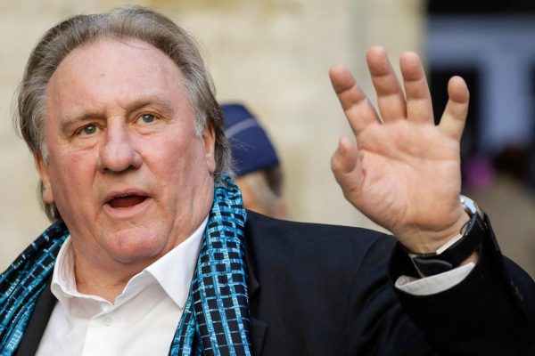 Gérard Depardieu, processo dopo accuse di violenza sessuale