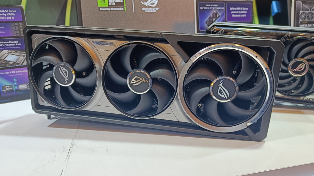 ASUS ROG Astral GeForce RTX 5090: la top di gamma batte tutti e segna sei record