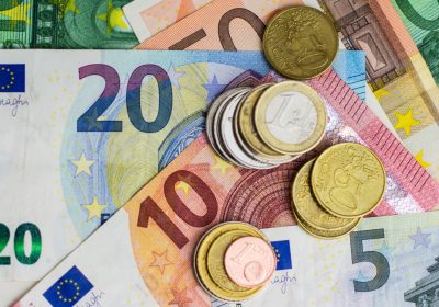 iPhone scontatissimi (il 16 a 719€), portatili, robot, scope elettriche, robot e altro: Amazon mostra i muscoli in attesa del Prime Day