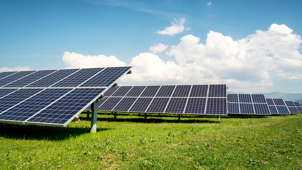 Fotovoltaico a terra, la nuova idea di Udine: parere positivo con opere compensative