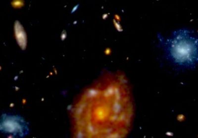 Scoperta una galassia a disco sorprendentemente grande nell’universo primordiale