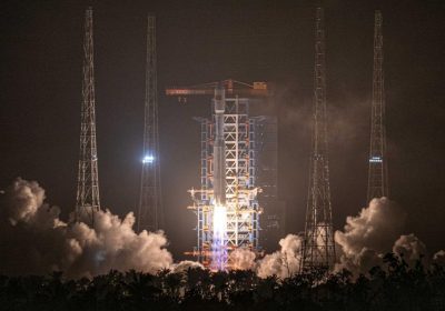 Cina: lanciati 18 satelliti Qianfan G60 per la connettività Internet per fare concorrenza a SpaceX Starlink