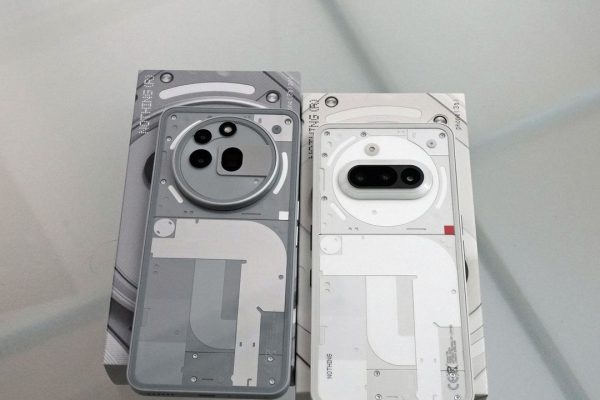 Recensione Nothing Phone (3a) e (3a) Pro, stile e concretezza al prezzo giusto