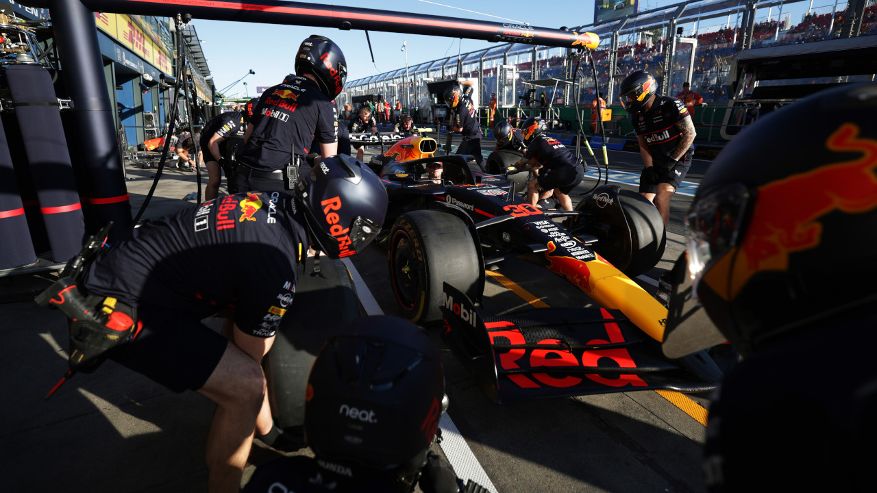 Ecco come l'IA generativa aiuterà il team F1 Oracle Red Bull Racing a essere più competitivo