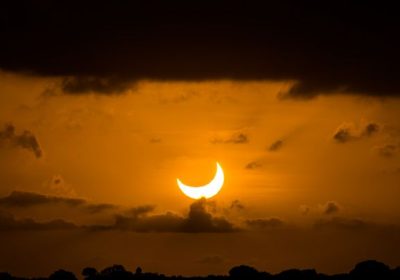 Eclissi parziale di Sole del 29 marzo, ecco come e quando osservarla in Italia