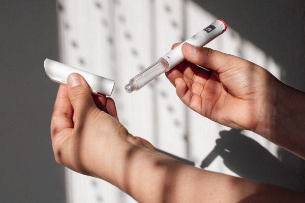 Farmaci anti obesità, una molecola naturale potrebbe presto fare concorrenza all’Ozempic