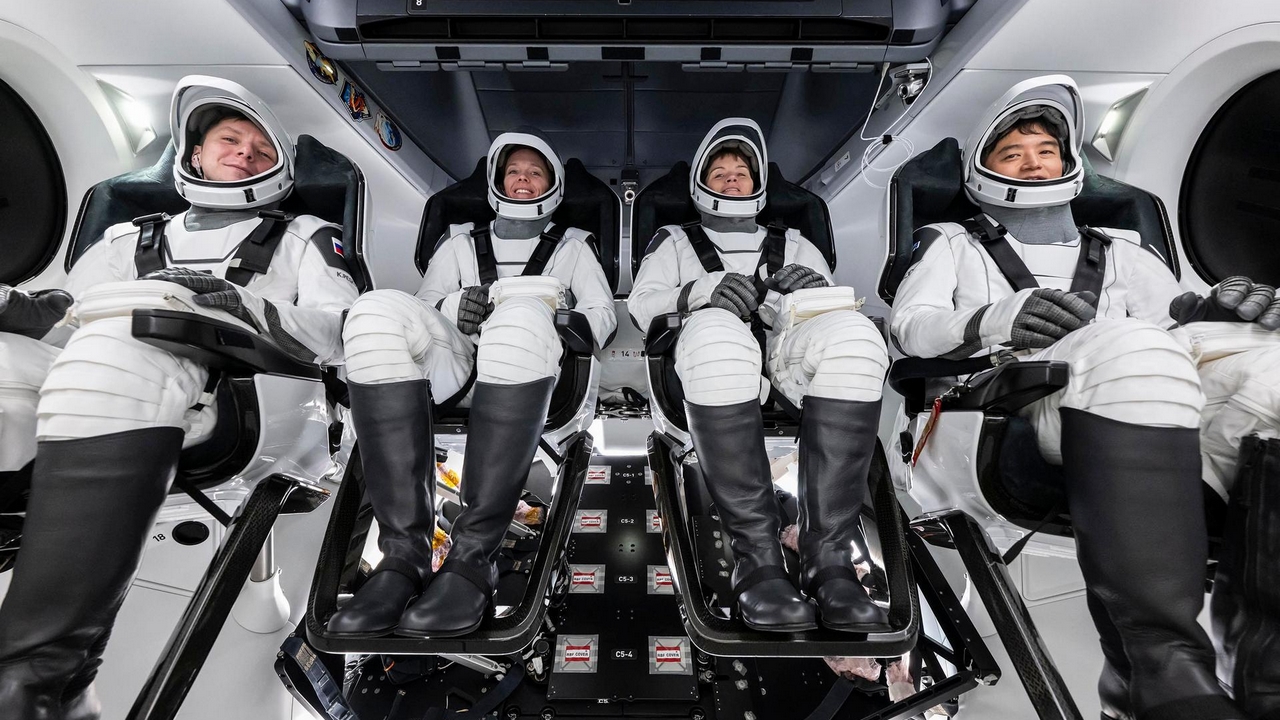 Gli astronauti di Crew-10 sono arrivati sulla ISS, gli equipaggi di Crew-9 e Starliner CFT-1 rientreranno a breve