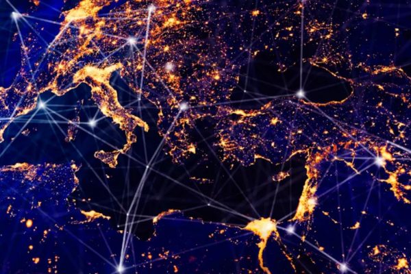 GovSatcom guadagna terreno mentre l’Europa attende Iris2 e l'Ucraina rischia di perdere Starlink