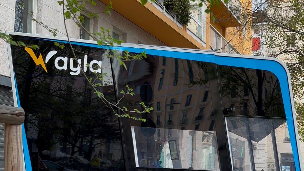 Wayla, cosa sono gli strani veicoli futuristici che girano per Milano