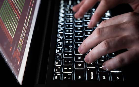 Cybersecurity, +65% di attacchi in Italia e solo 15% delle aziende sa come difendersi: i dati