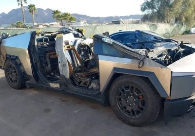 Il Cybertruck esploso a Las Vegas spunta in un'asta. Tesla non l'ha ricomprato?