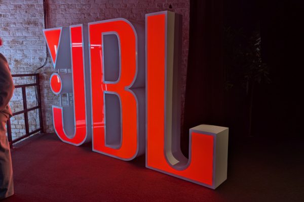 JBL presenta Flip 7, Charge 6 e i nuovi altoparlanti PartyBox