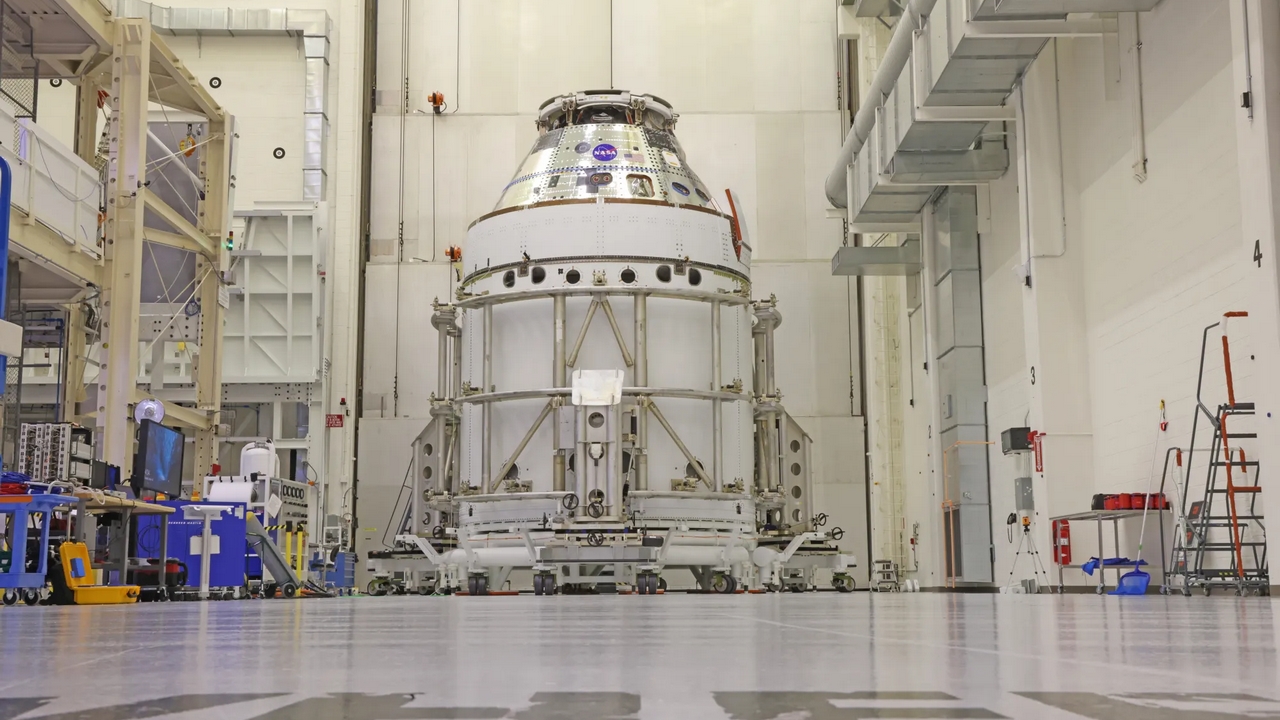 La NASA prosegue l'assemblaggio della capsula Orion per la missione Artemis II