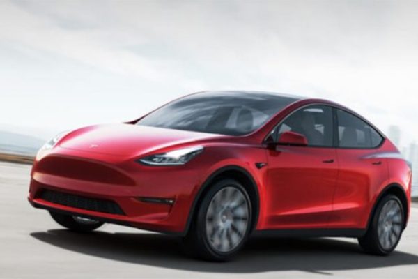 Le offerte essenziali per i proprietari di Tesla Model Y e Model 3: protezione, comfort e tecnologia a portata di mano e a prezzi bassi