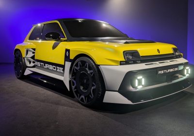 Aperte le prenotazioni per Renault 5 Turbo 3E. Ci vogliono 50.000 euro… di acconto