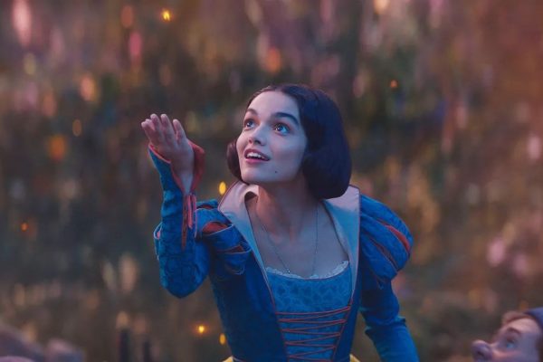 Biancaneve, perché il nuovo film è pavido e senza personalità