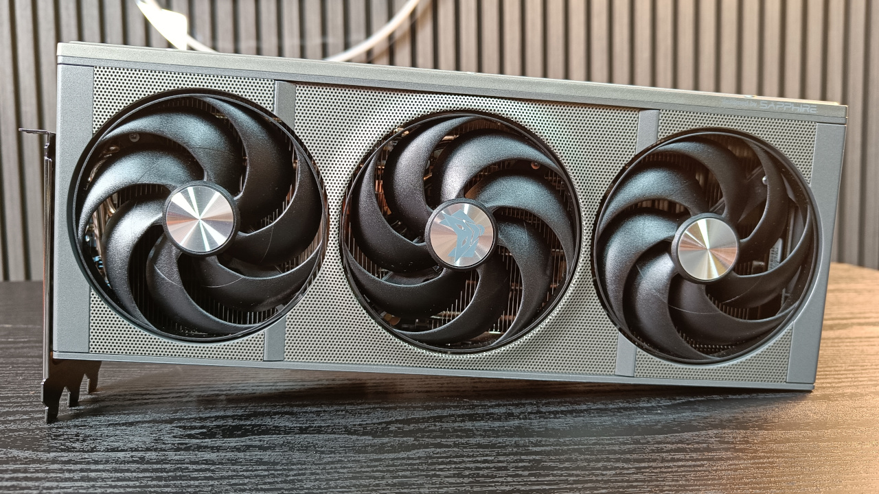 Sapphire NITRO+ Radeon RX 9070 XT recensione: una GPU AMD con connettore 12V-2×6