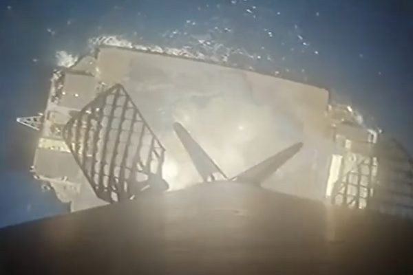 SpaceX ha perso il primo stadio di un razzo spaziale Falcon 9 a causa di un incendio