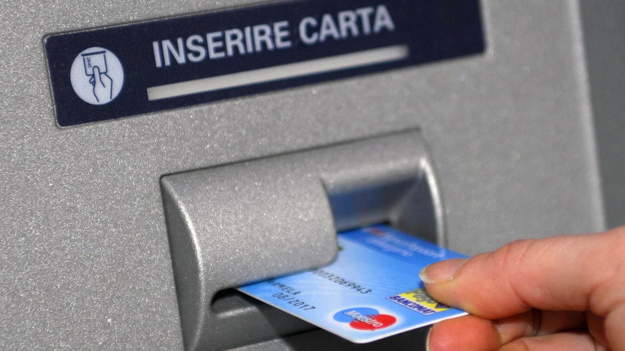 Svezia e Norvegia: 'una quantità minima di denaro fisico va mantenuta'