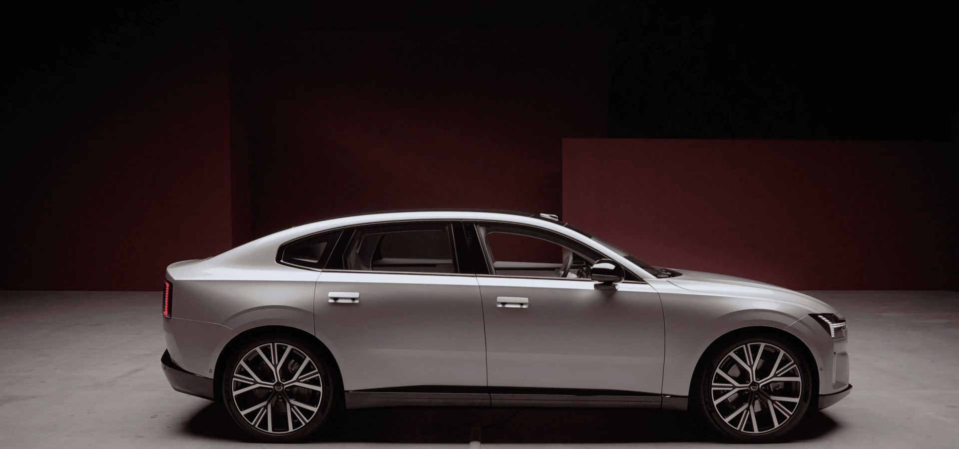 Volvo ES90, l’auto che non è più un’auto