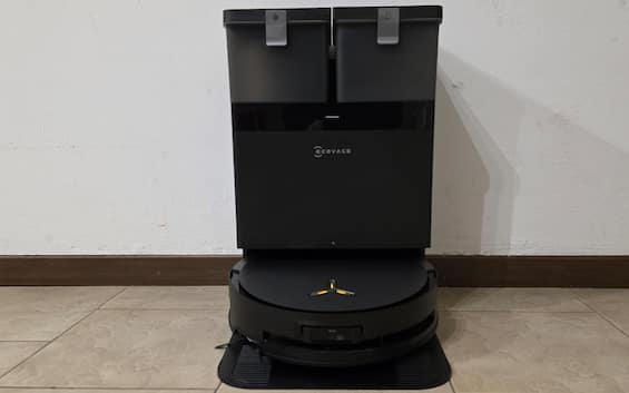 Deebot X8 Omni, il lavaggio si fa a rullo