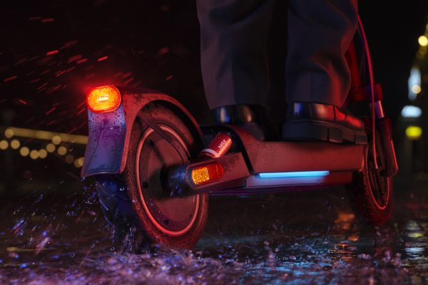 Xiaomi lancia tantissimi prodotti al MWC 2025: oltre a smartphone e tablet, anche wearable, auricolari e monopattini