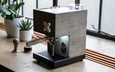 La macchina da caffè realizzata in cemento