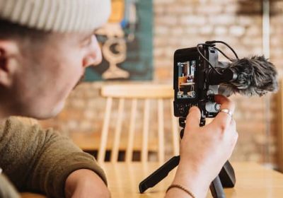 PowerShot V1 e EOS R50 V: impressioni, caratteristiche, prezzi delle camere per content creator