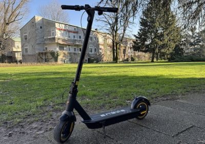 ENGWE, la prova del monopattino Y10: affidabile, leggero, hi-tech