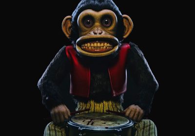 The Monkey, il film ispirato al racconto di King è una commedia horror gore da non perdere