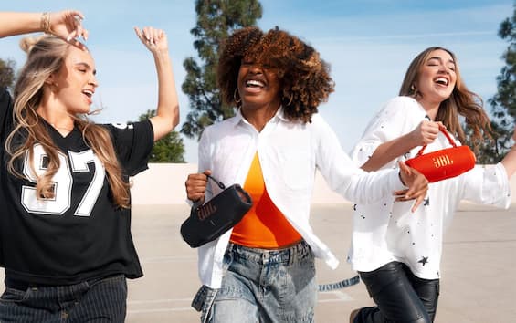 JBL: ecco le nuove casse portatili, per feste ed eventi