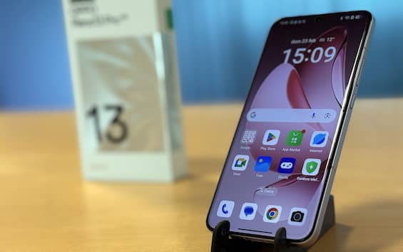 OPPO Reno13 Pro: recensione, caratteristiche, foto, video, prezzi in Italia