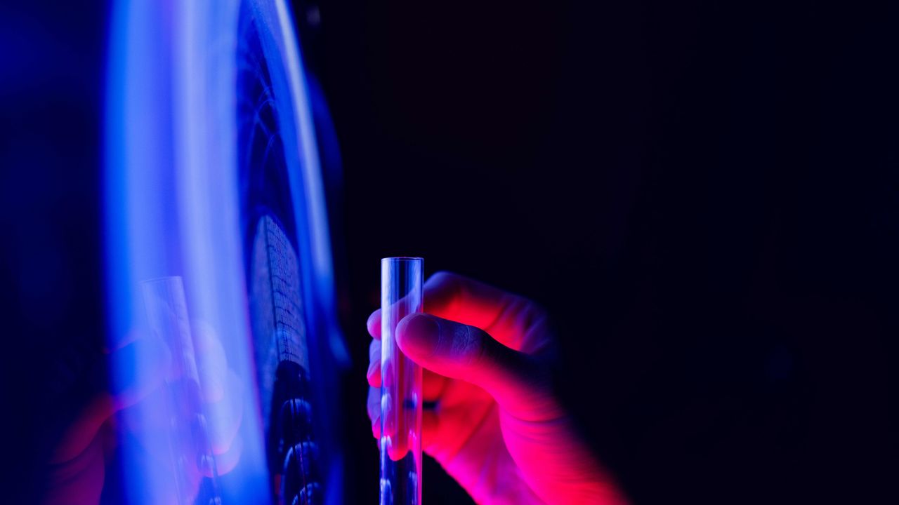 L’intelligenza artificiale trasforma la sanità, ma di che strumenti abbiamo bisogno?