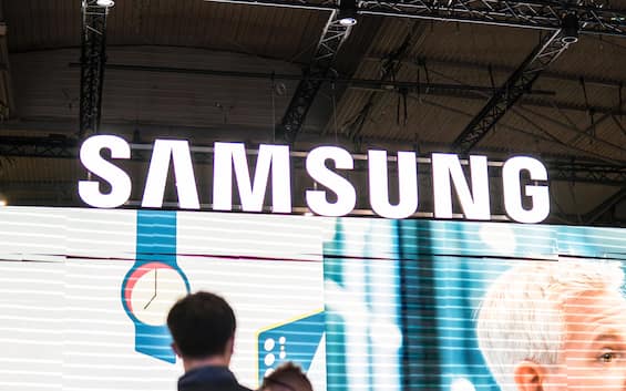 Samsung, dal 7 aprile la One UI 7: la lista degli smartphone Galaxy che riceveranno l’aggiornamento