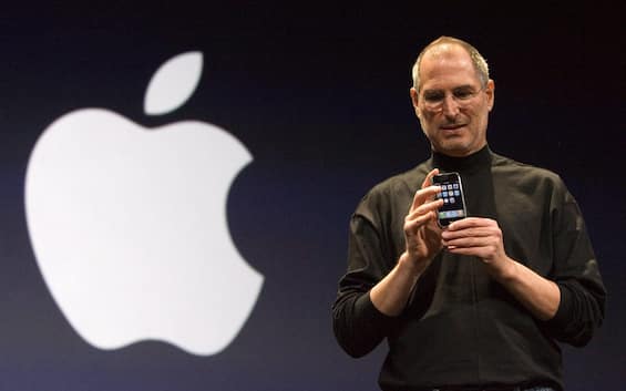 Apple dopo Steve Jobs: com’è cambiata l’azienda dalla morte dell’inventore di Macintosh